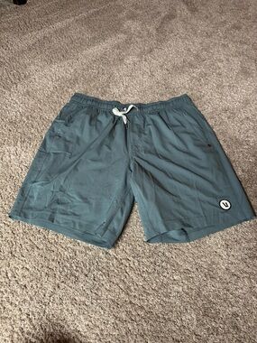 Vuori Men's Kore Shorts Lined 7”